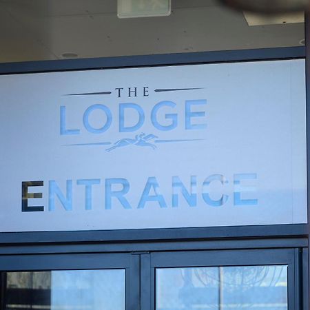 The Lodge Hotel Newbury  Exterior foto