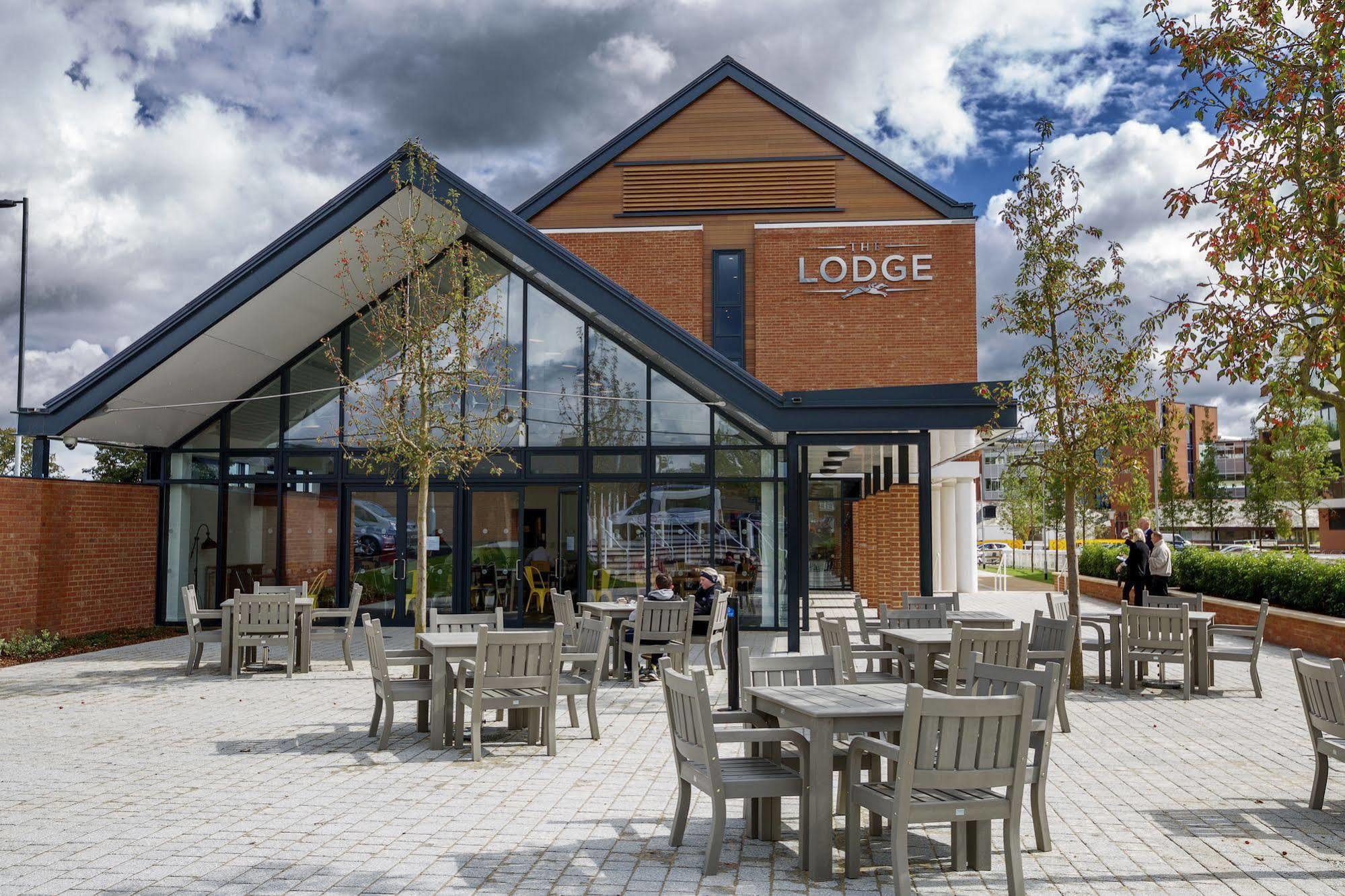 The Lodge Hotel Newbury  Exterior foto