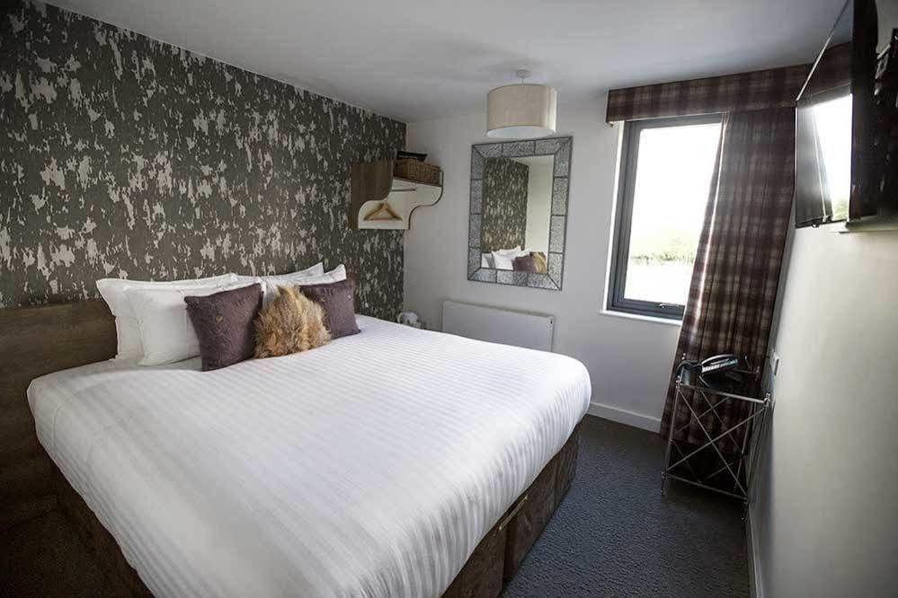 The Lodge Hotel Newbury  Exterior foto
